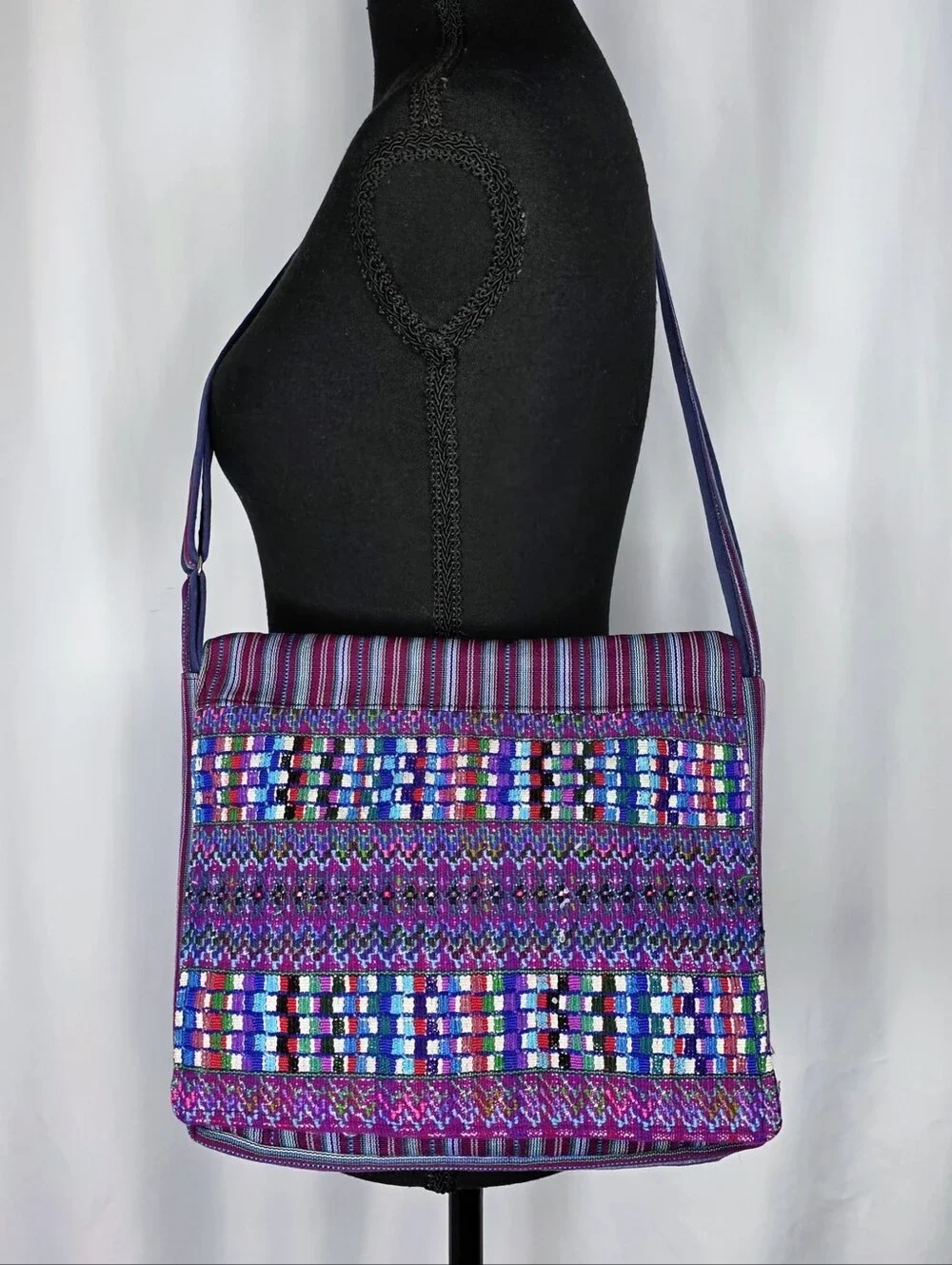 👜 Multicolor Woven Boho Crossbody Purple Pink Tribal Geometric Shoulder Purse